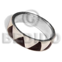 inlaid hammershell in stainless 10mm metal ring