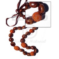 lei  rubber seeds with wood beads