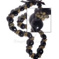 22 pcs. black kukui nuts with green mongo shell rings  30in in m