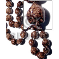 16 pcs. of kukui nuts in high