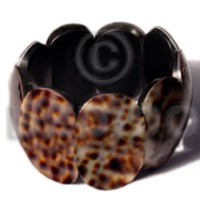 oval 35mmx20mm cowrie shell elastic bangle