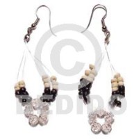 floating 2 3mm black coco pokalet with acrylic