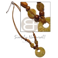 40mm round mother of pearl shell (MOP) pendant in 2 layer