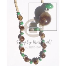 10 mm buri beads withgreen stone white rose coco