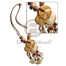 3 overlapping 25mm mother of pearl shell (MOP) with wood