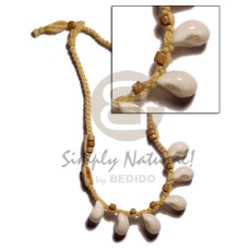 bubble shell in macrame with wood beads