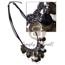 cleopatra dangling 18mm ( 25pcs.) blacklip with
