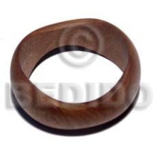 madre de cacao round sloped wood bangle