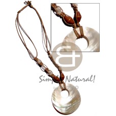 55mm brownlip round shell pendant in 3