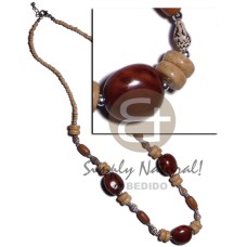 2 3mm coco Pokalet natural with rubber seeds