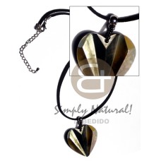 36mmx32mm laminated blacklip mother of pearl shell (MOP) combination accordion heart pendant