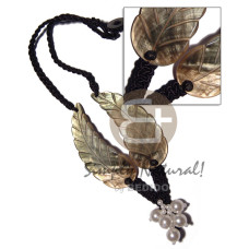 black macrame with 2pcs. 75mmx28mm blacklip leaf