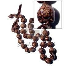 24 pcs. Graduated necklace