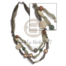asstd. wood beads in multi layered glittery