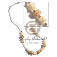 white rose in pastelyellow with 7 8mm coco
