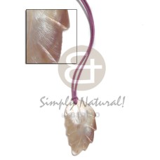 lavender leather thong with 60x32mm hammershell leaf