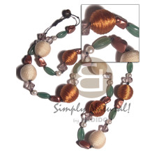 9pcs. wrapped 20mm round wood beads with acrylic crystals and resi