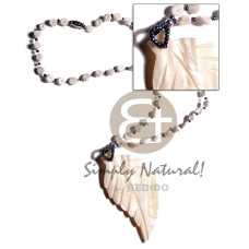 floating white clam heishe with 65mmx35mm kabibe leaf shell pendan