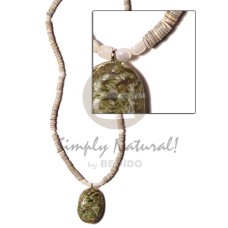 4 5mm green shell with troca beads accent