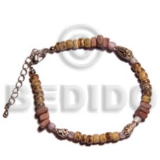tan sq. cut 4 5mm coco Pokalet. tiger beads and