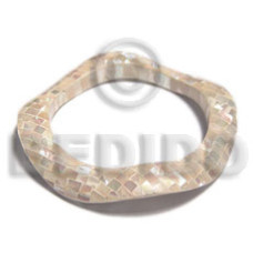 natural kabibe shell blocking wavy bangle thickness