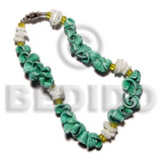 everlasting in green tone with white