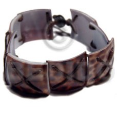7 pcs. 20mmx20mm square cowrie tiger in criss cross brown wax wo