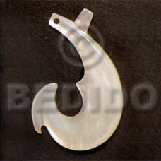 hook mother of pearl shell (MOP) 40mm