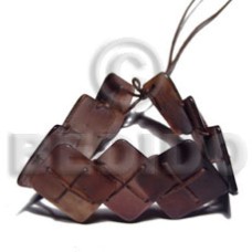 7 pcs. 20mmx20mm blacktab diamond in brown criss cross wax word