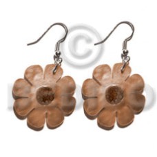 dangling 30mm flower hammershell in graduated brown
