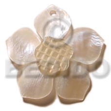 45mm natural hammershell flower with carved hammershell