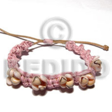 pink macrame with popcorn luhuanus accent