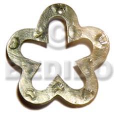 scallop ring blacklip with design 45mm