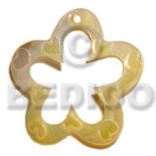 scallop ring mother of pearl shell (MOP) with design 45mm