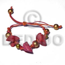 sliced melon natural wood with gold round nat beads combination in red oran