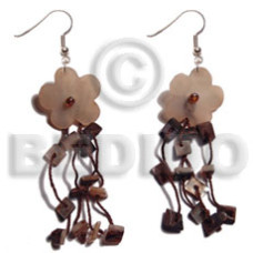 dangling 15mm tassled hammershell flowers chips in brown tones