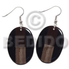 dangling oval 40mmx30mm black resin with wood accent