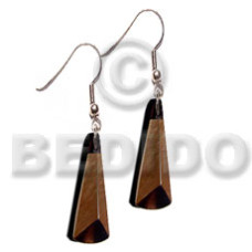 dangling 40mmx15mm 3 sided brownlip with resin backing
