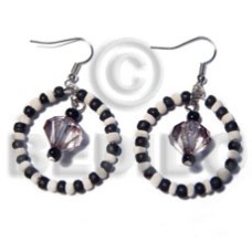 dangling 30mm metal ring with 2 3mm coco pokalet black bleach whit