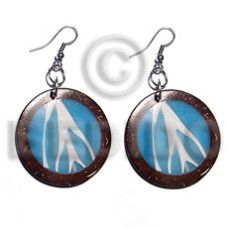 dangling 32mm round laminated flat coco with blue resin accent