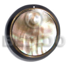 round brownlip laminated in 45mm clear resin