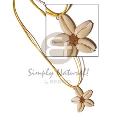 flower sigay with center cloth on