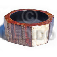 tonette laminated octagon chunky banana bark wooden  banig 