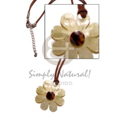 8 petal flower mother of pearl shell (MOP) with cowrie shell