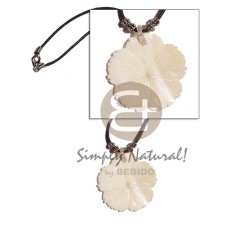 40mm flower kabibe shell on wax cord