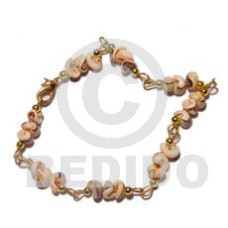 popcorn luhuanus in gold chain looping